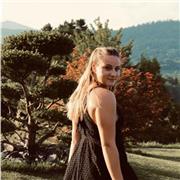 Évitez les 'Lost in Translation' Moments : Apprenez l'Anglais avec Moi et un Sourire!